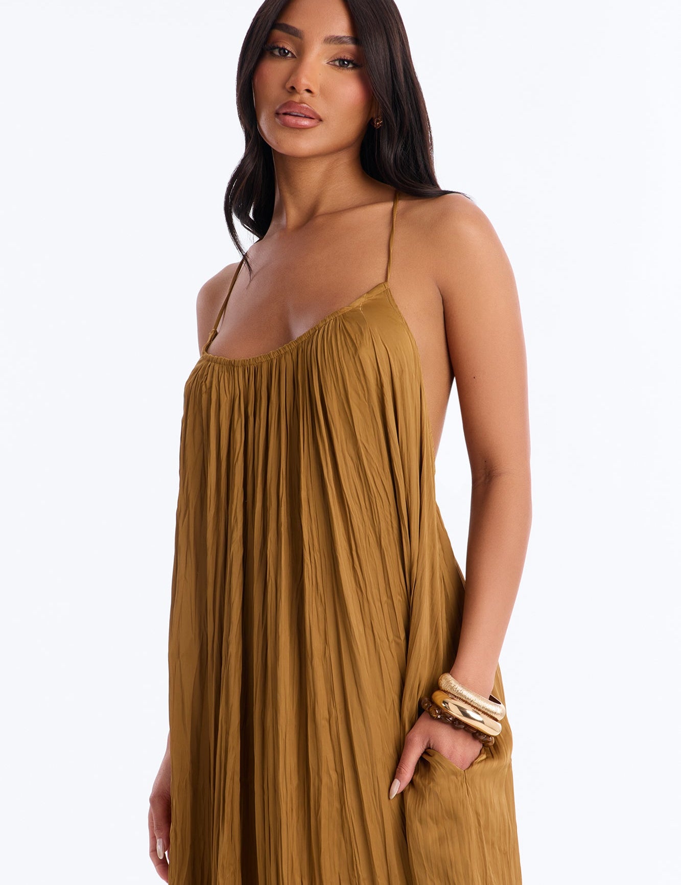 Gouden Plissé Maxi Jurk – Lang & Stijlvol