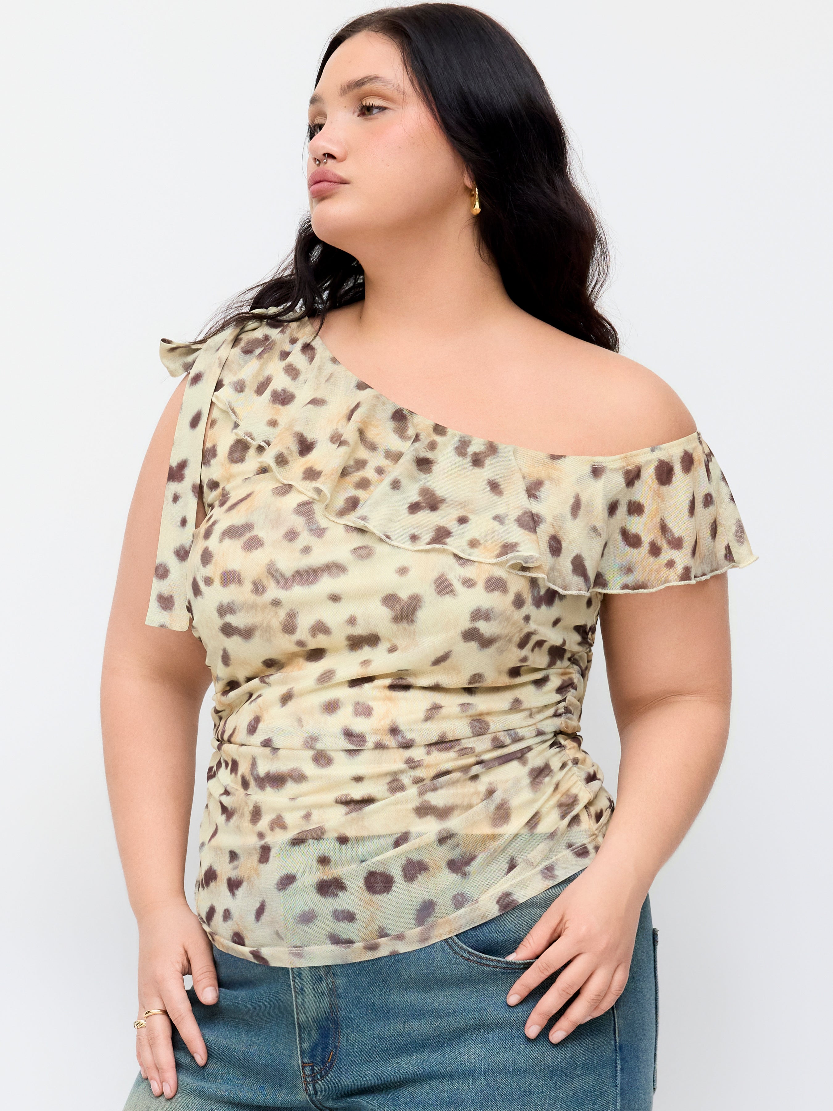 Mesh Luipaardprint Blouse met Asymmetrische Hals en Strik