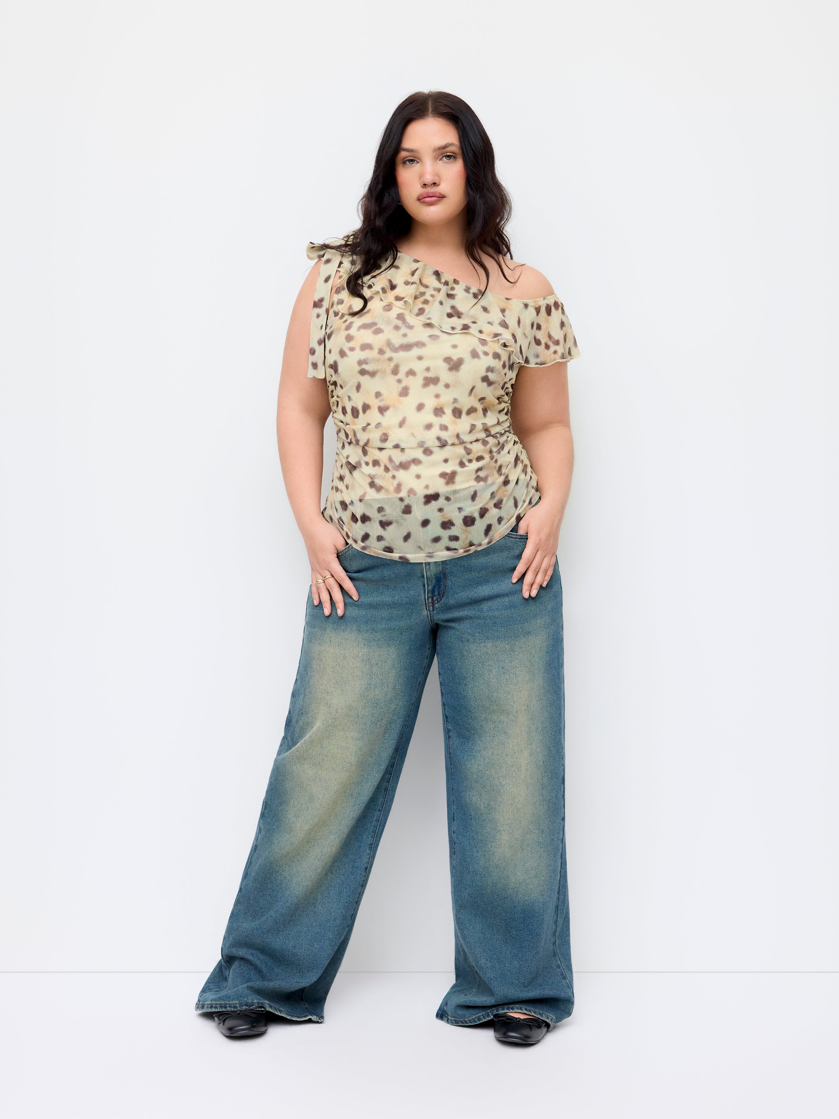 Mesh Luipaardprint Blouse met Asymmetrische Hals en Strik