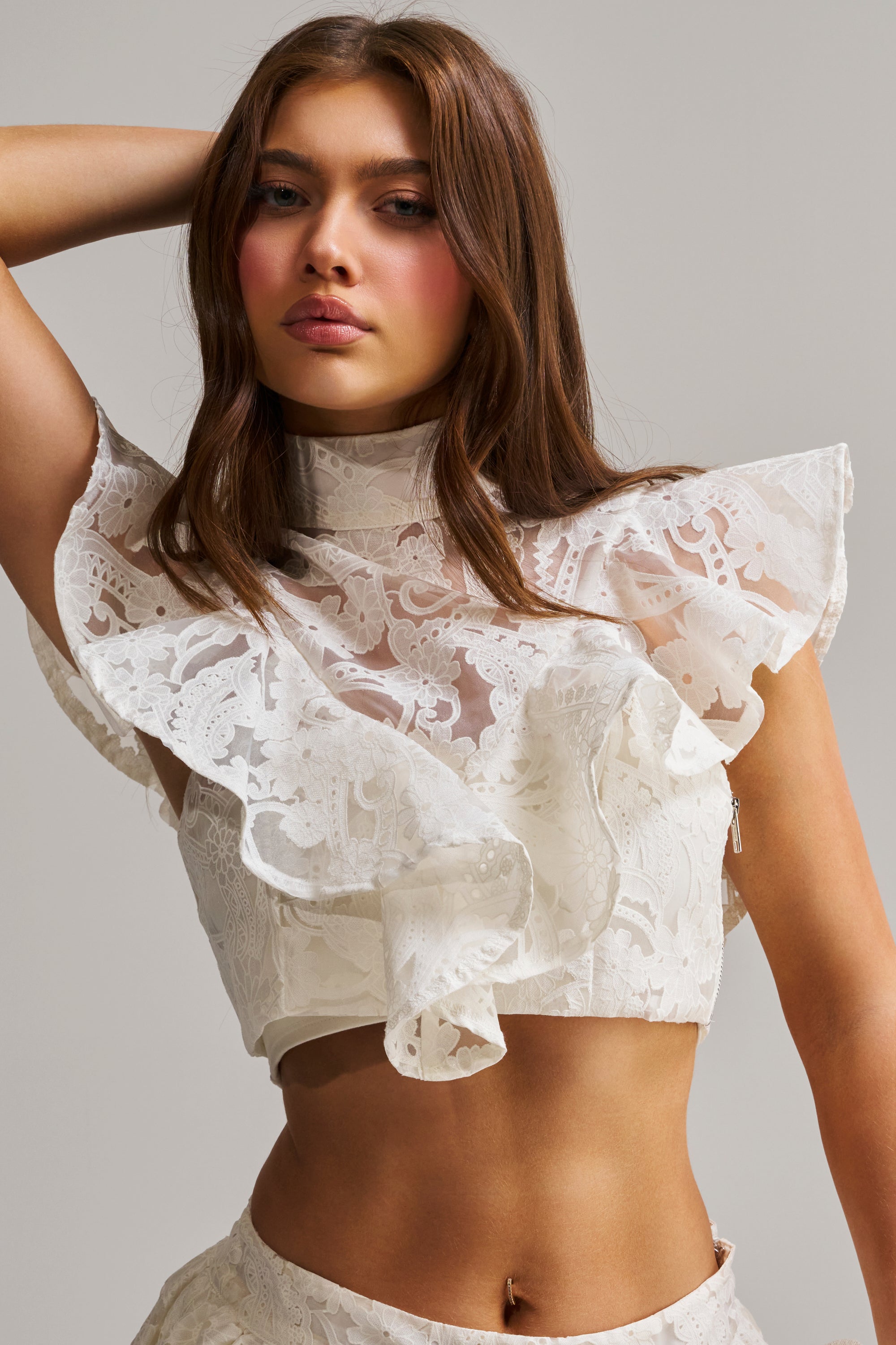 Emma Blouse met Geborduurd Detail - Korte Snit