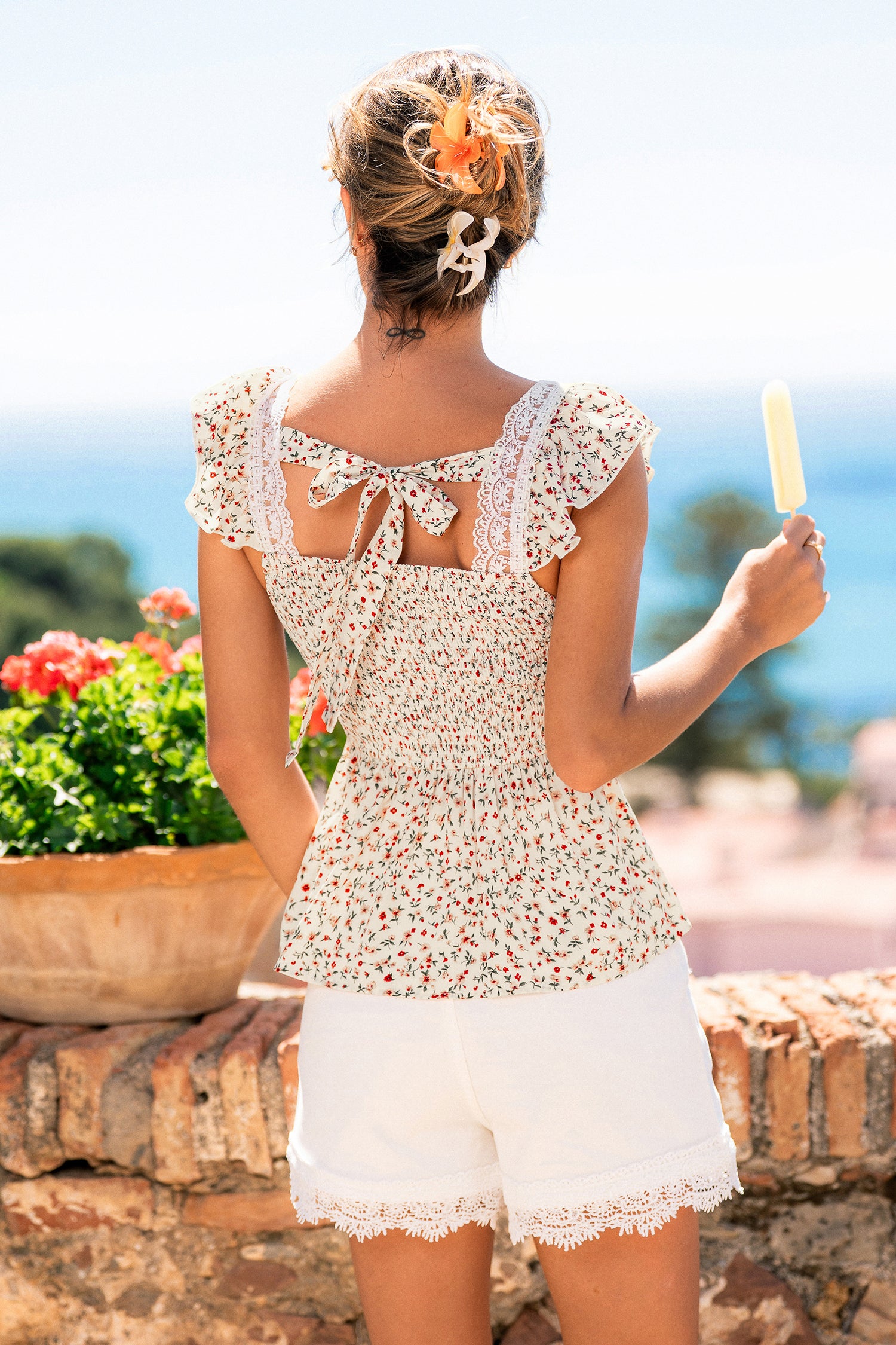 Gebloemde Top met Vrolijk Bloemenprint | Zomerse Look