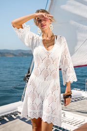Witte Cover-Up Minijurk met Stralende Uitstraling