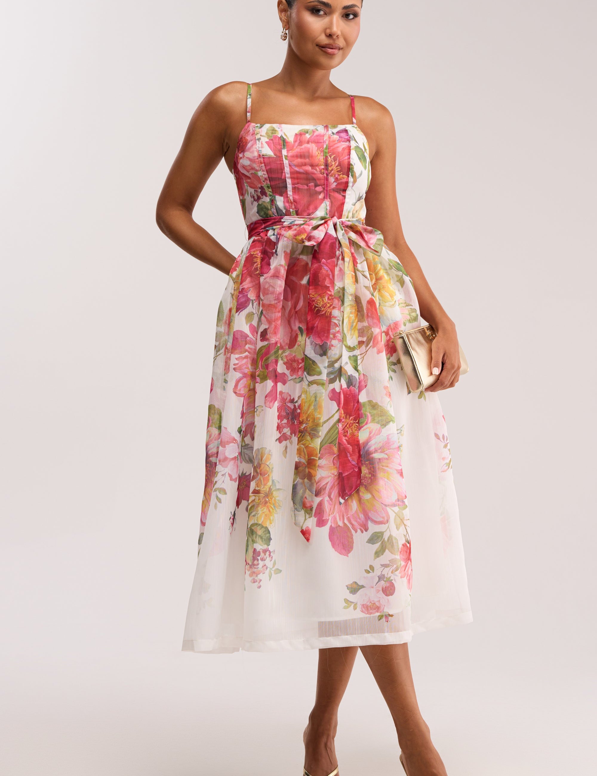 Chiffon Midi Jurk Floral Garden Party Look