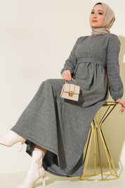 Hafsa Antraciet Grijs Plissé Tiered Maxi Met Chevron-Patroon
