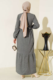 Hafsa Antraciet Grijs Plissé Tiered Maxi Met Chevron-Patroon