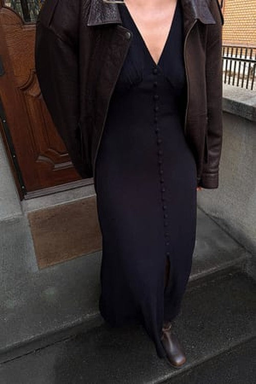 Maxi-jurk met puffmouwen en knopdetails