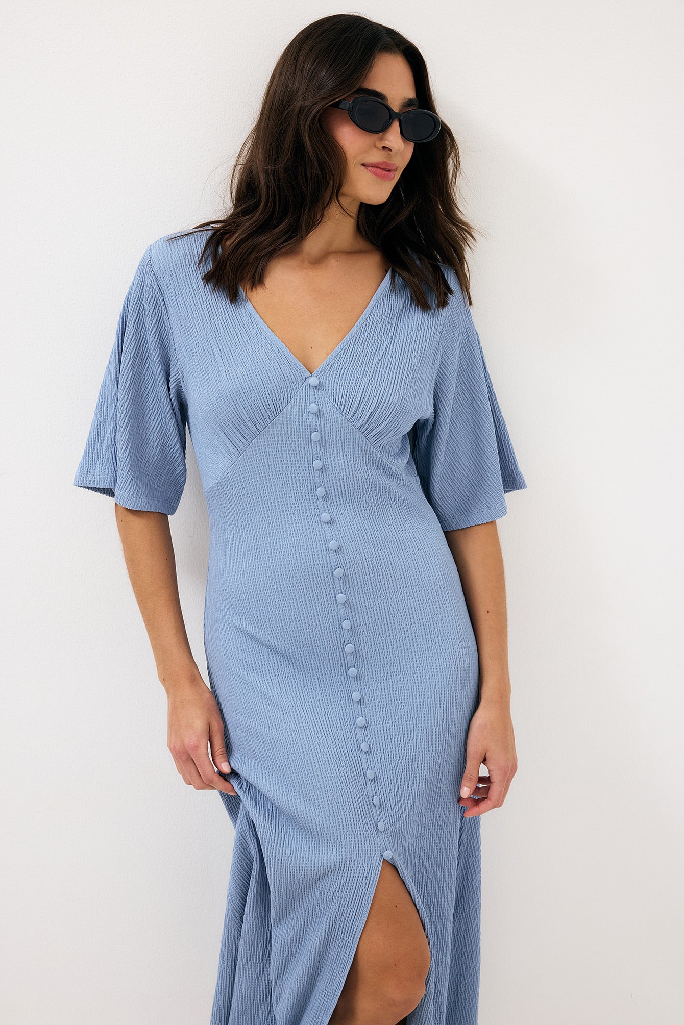 Midi-jurk met knoopdetail | Vrouwelijk & Comfortabel