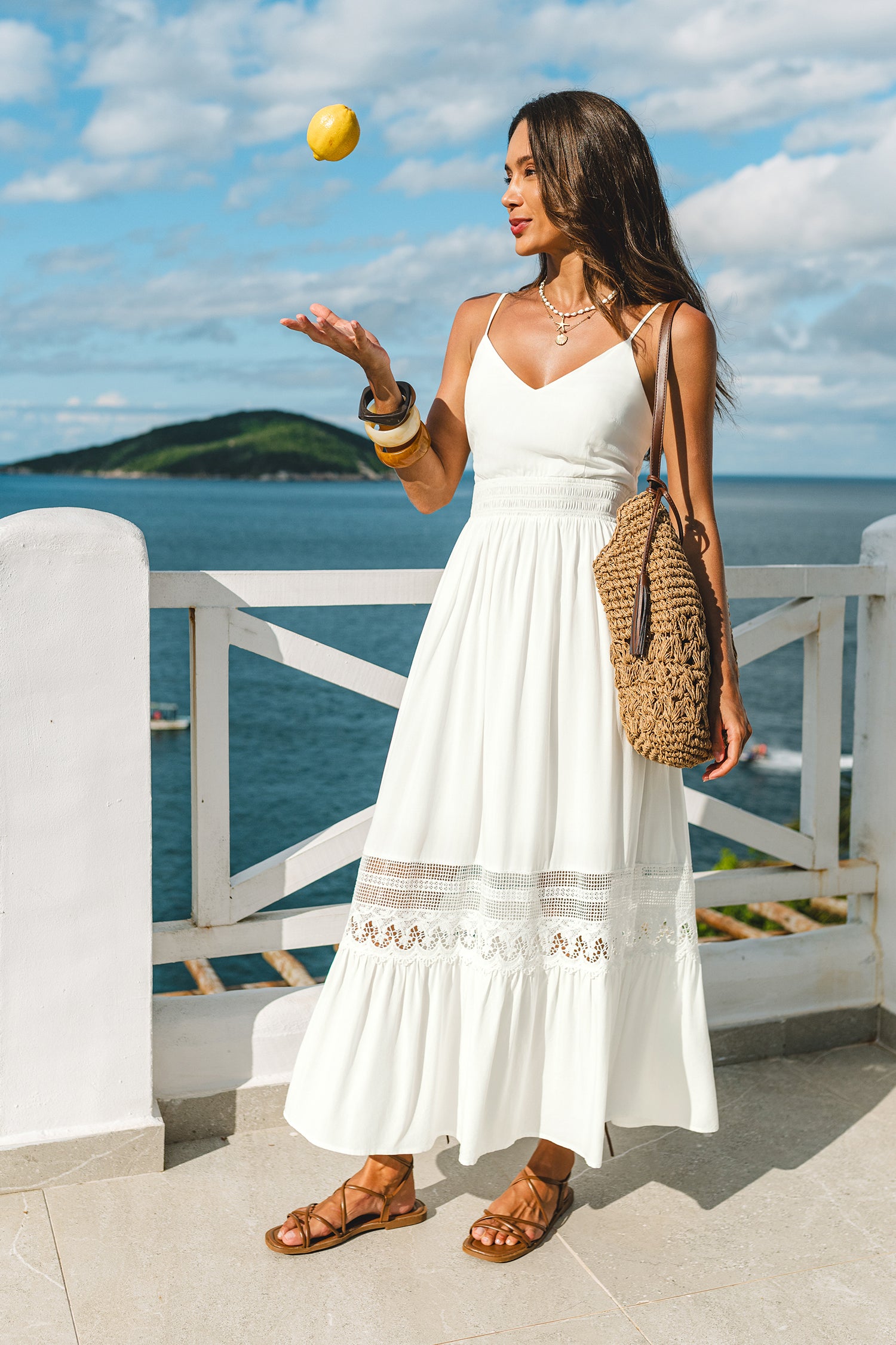 Witte Maxi Jurk met Sierlijke Snit voor Zomerse Dagen