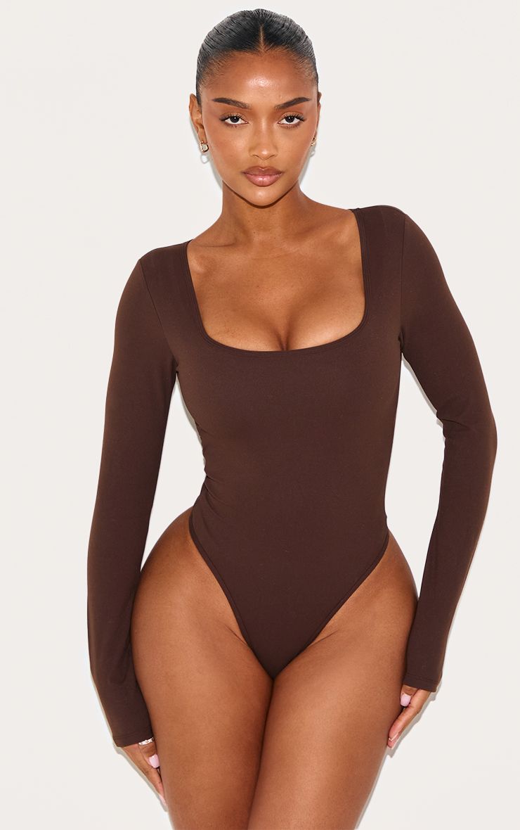 Bodysuit met ingebouwde beha en vierkante hals - lange mouwe