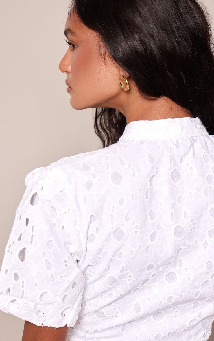 Broderie Keyhole Top met Puffball Mouwen