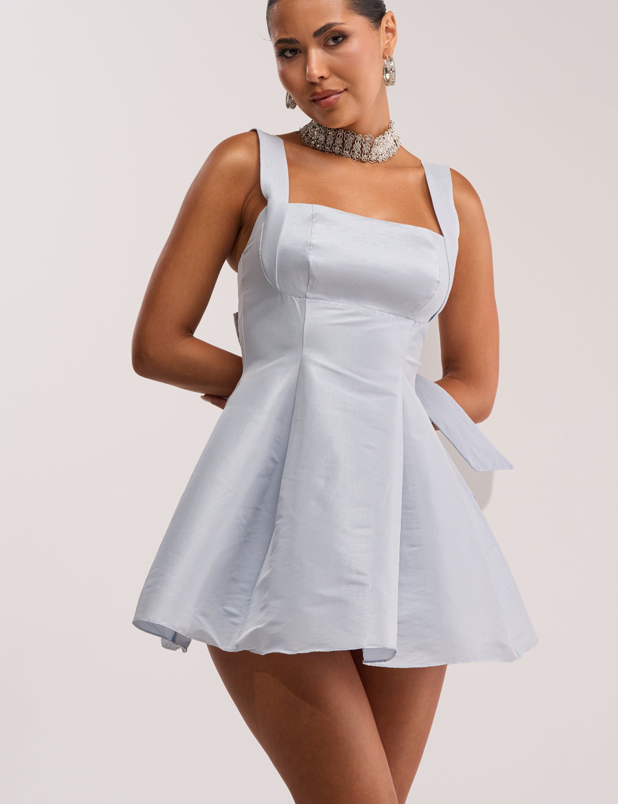 Satijnen Mini Jurk Baby Blauw | Festieve Avondlook