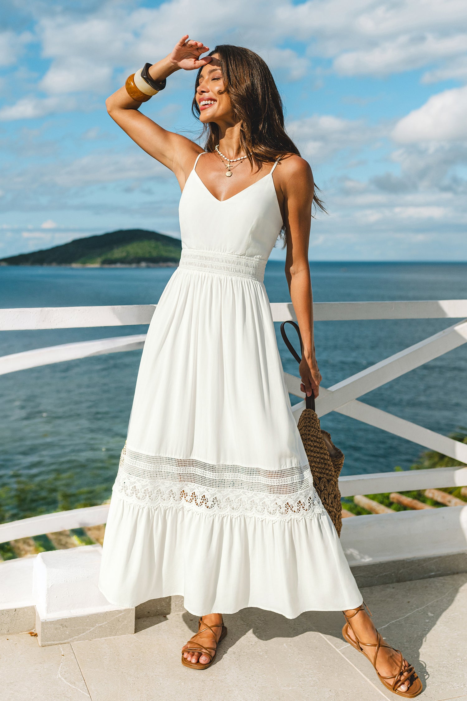 Witte Maxi Jurk met Sierlijke Snit voor Zomerse Dagen