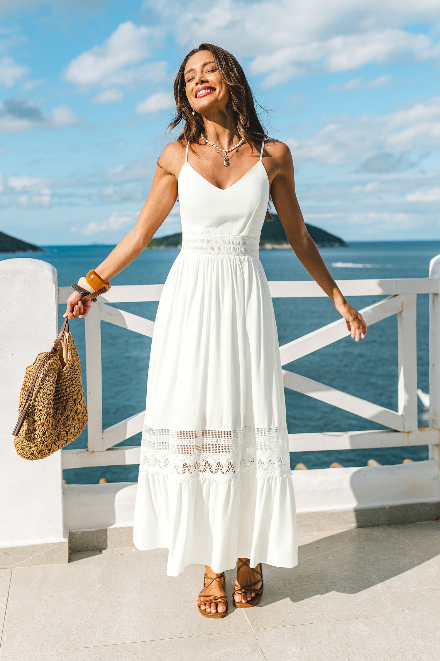 Witte Maxi Jurk met Sierlijke Snit voor Zomerse Dagen