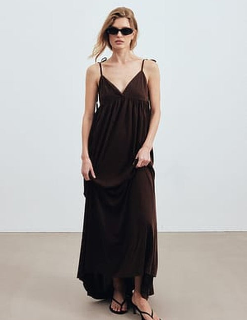 Fluïde Maxi Jurk met Strik Schouder
