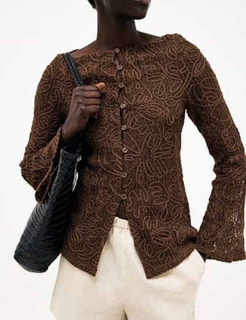 Gehaakte blouse met voorknopen - zomer elegantie