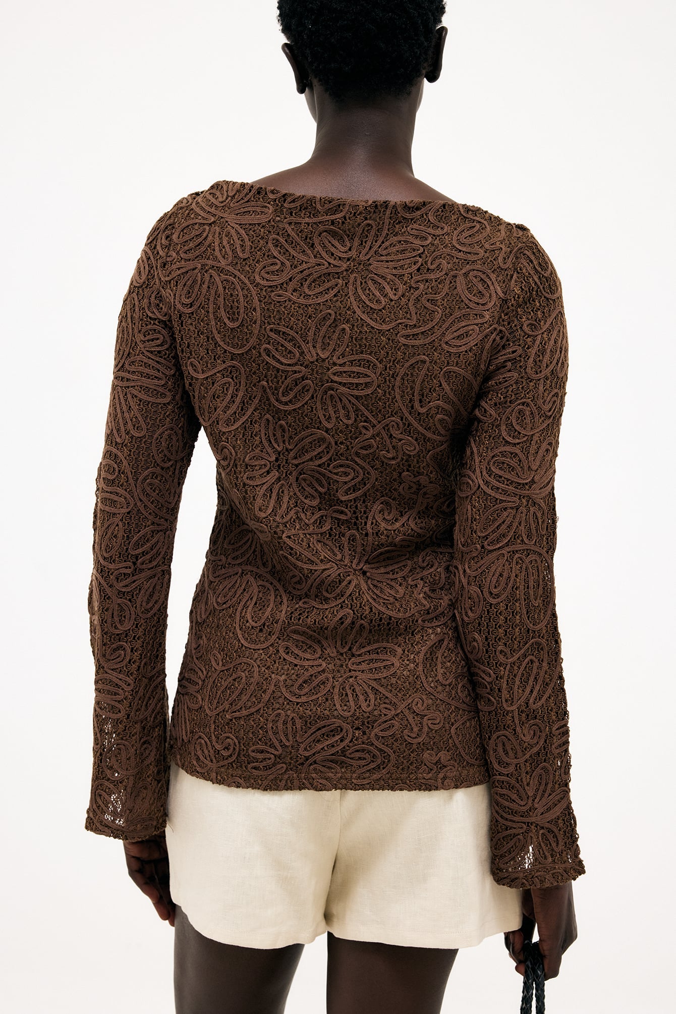 Gehaakte blouse met voorknopen - zomer elegantie