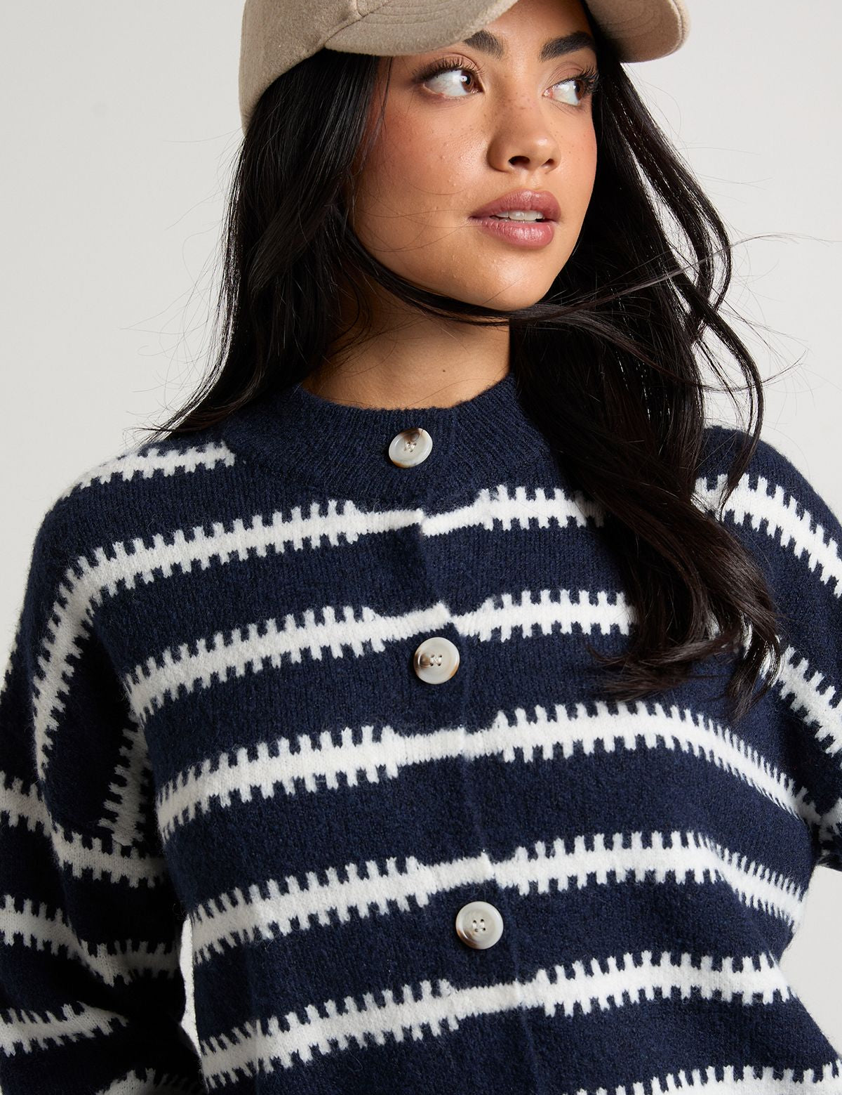 Gestreepte Cardigan Met Kraag En Knopen
