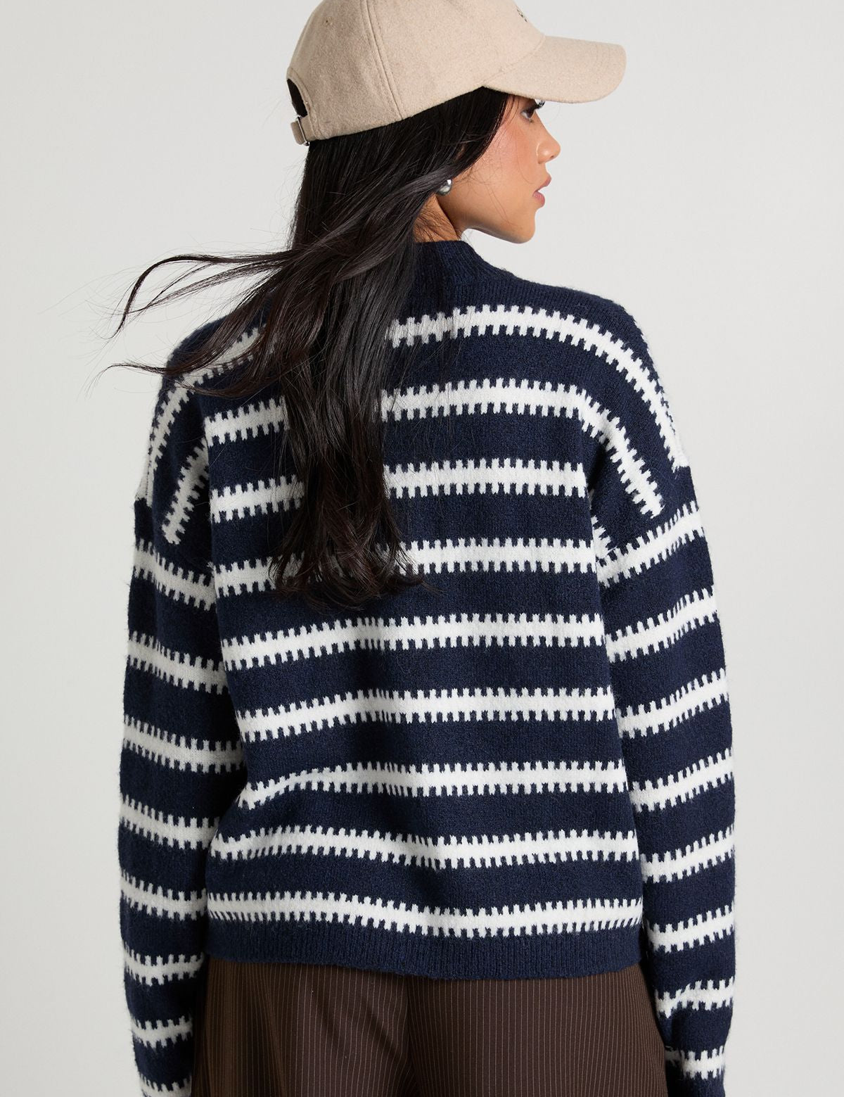 Gestreepte Cardigan Met Kraag En Knopen