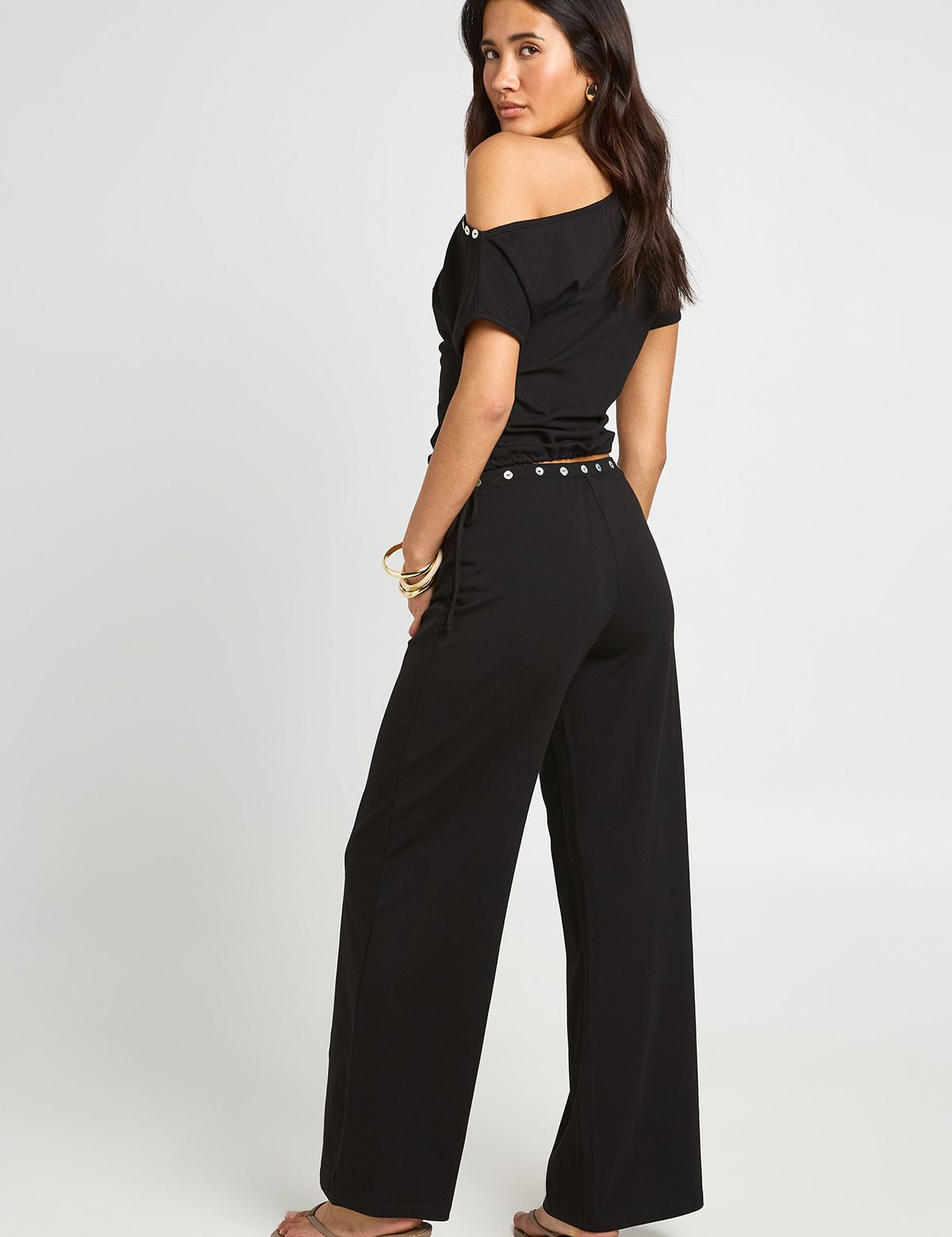 Rechte broek met pareltjes en taillering