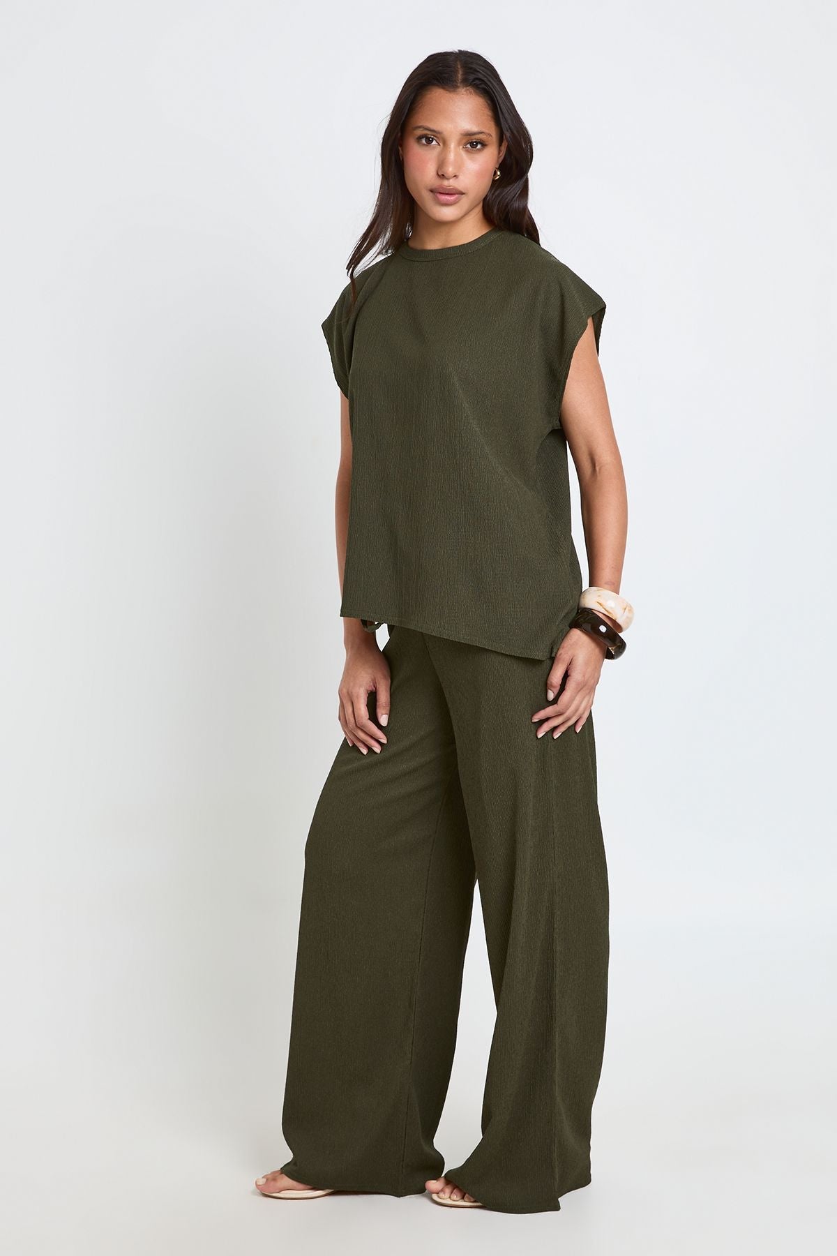 Crinkle Asymmetrische Set met Topje en Rechte Broek