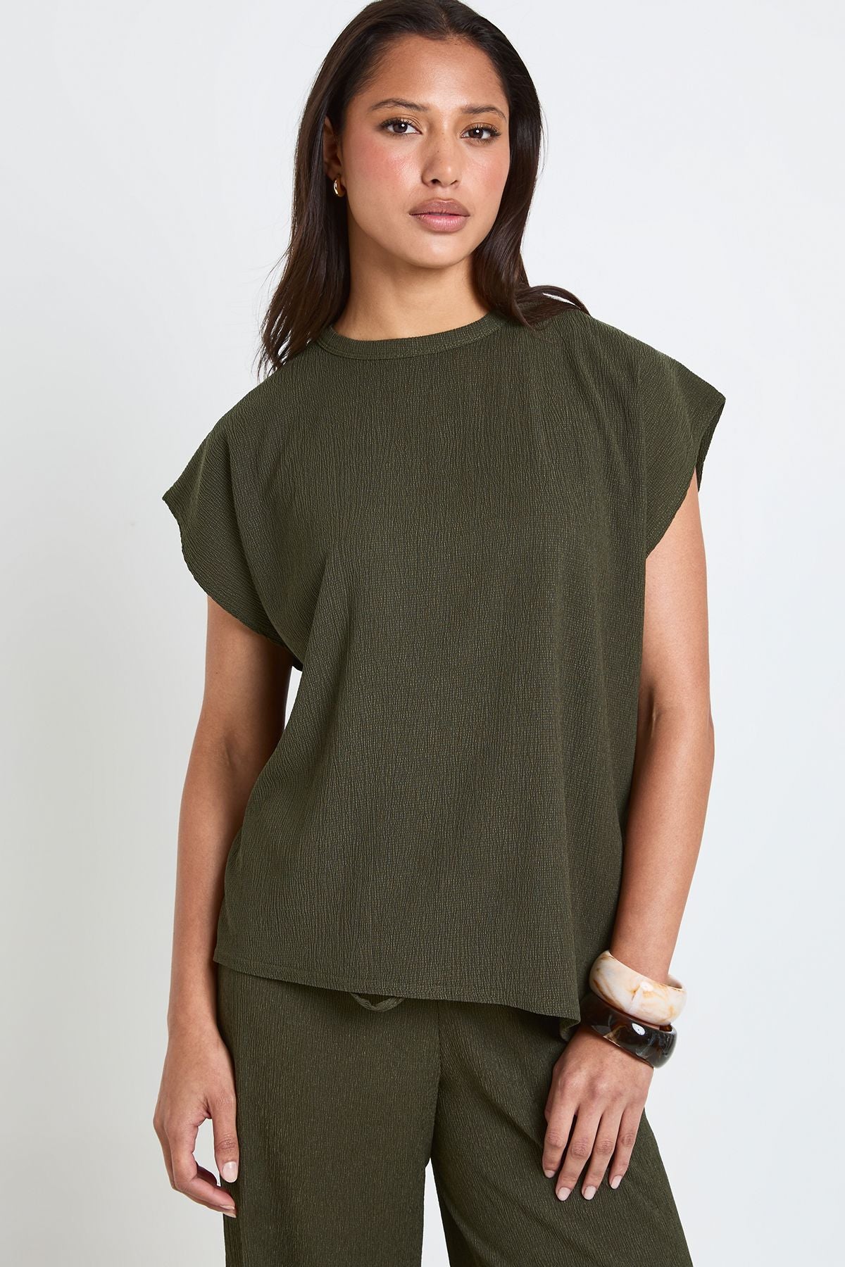 Crinkle Asymmetrische Set met Topje en Rechte Broek