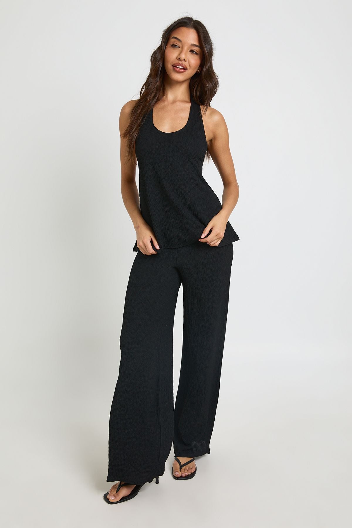 Crinkle Co-ord Set: Scoop Neck Vest en Wide Leg Broek