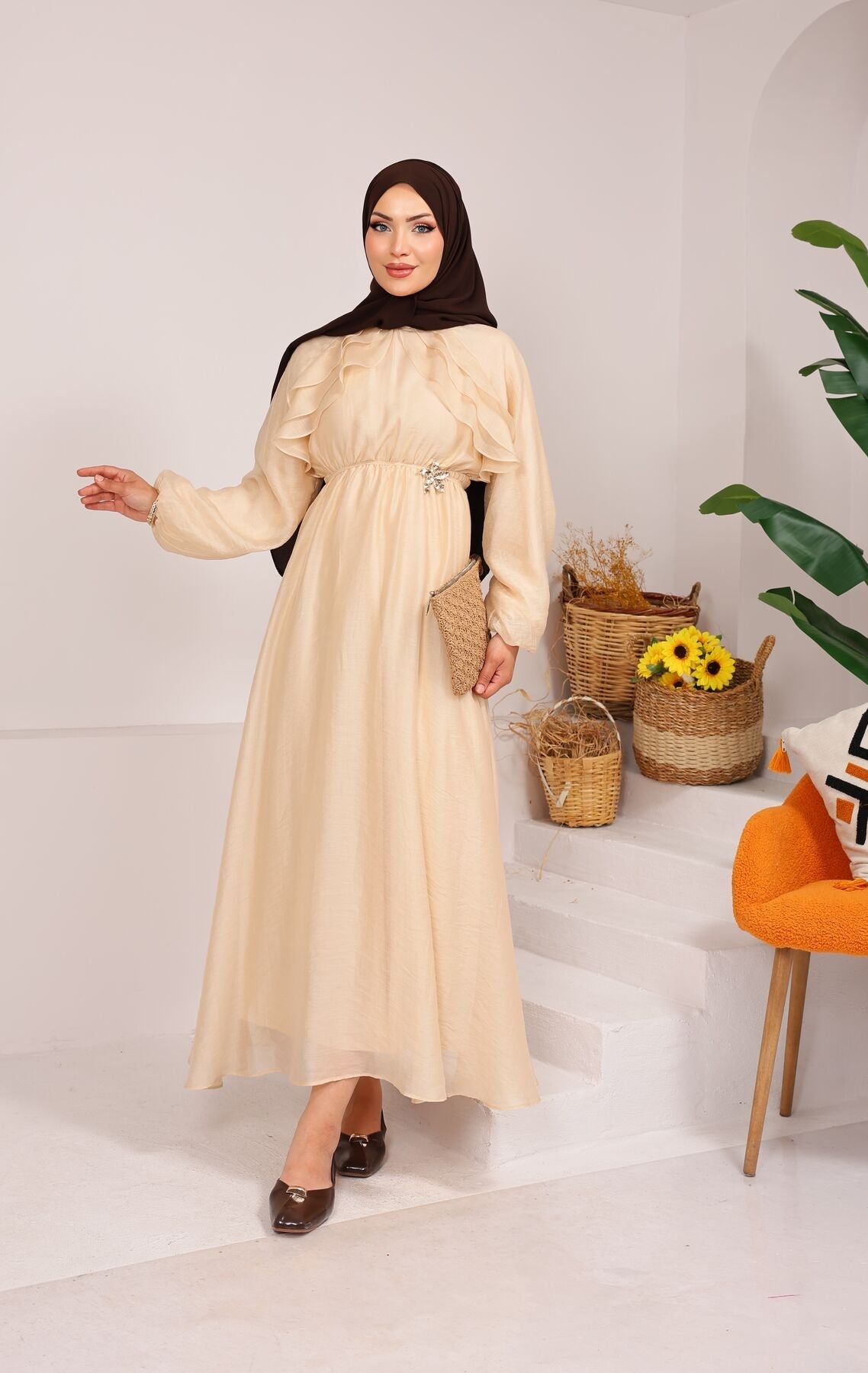 Nour Premium Beige Abaya volledige look