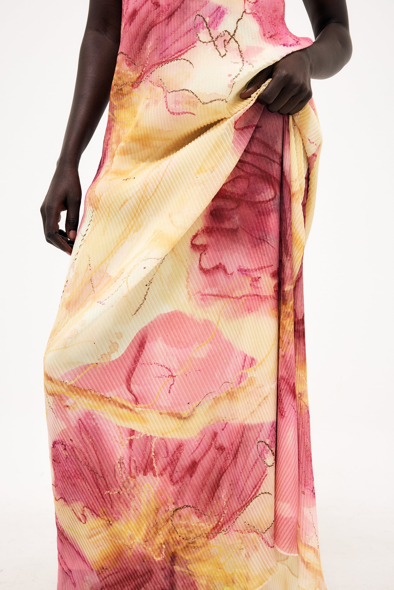 Geplisseerde Maxi Tube Jurk – Elegant & Strak Gesneden