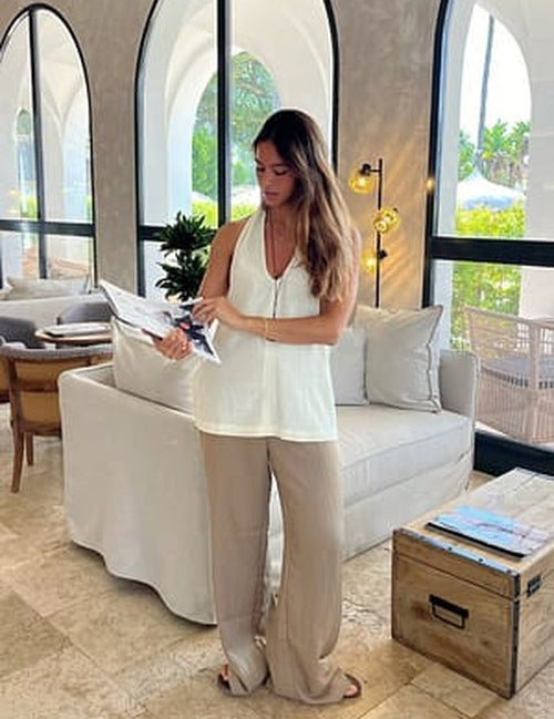 Halterneck Topje met Scoop Neckline - Zomers en Elegant