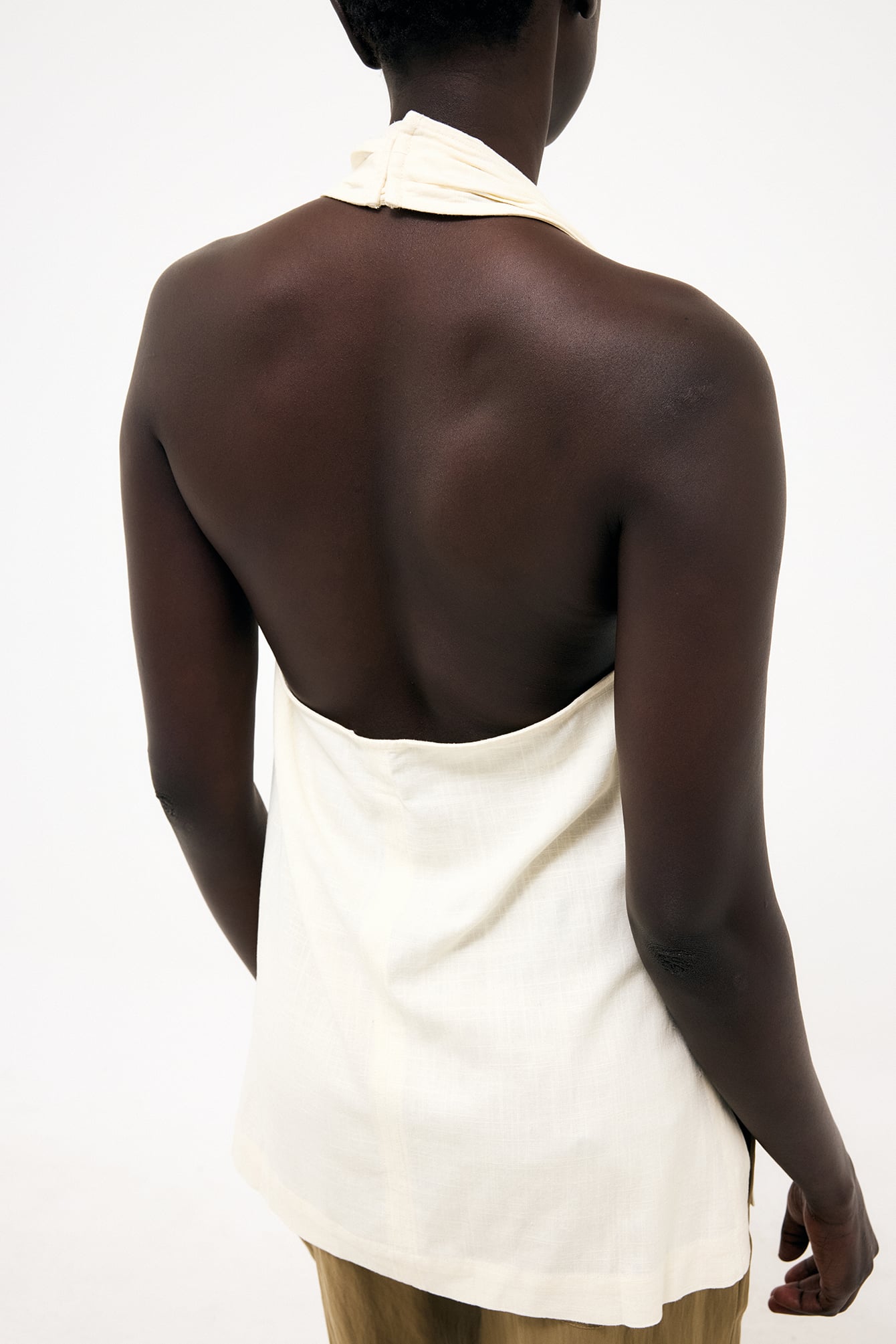 Halterneck Topje met Scoop Neckline - Zomers en Elegant