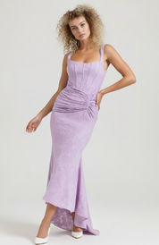 aansluitende-jurk-asymmetrische-zomerjurk-dames