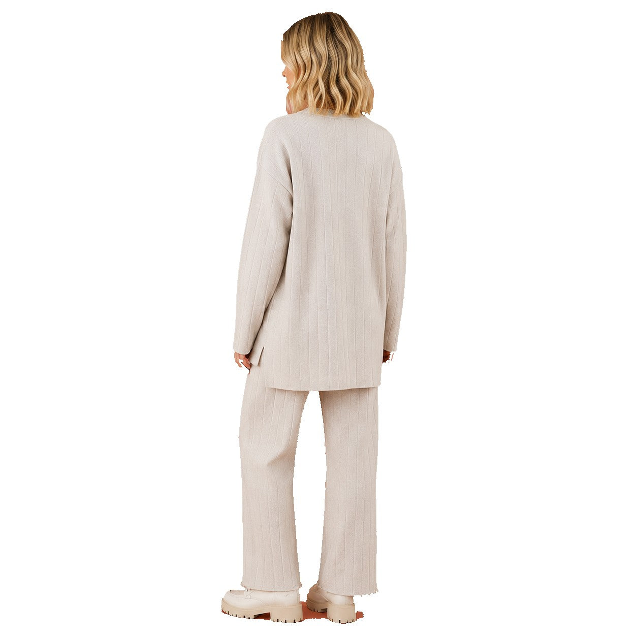 Dames set in wit met minimalistisch design, zacht en comfortabel voor casual en stijlvolle outfits.